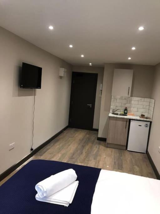 Ferienwohnung Bedfont House Hillingdon Exterior foto